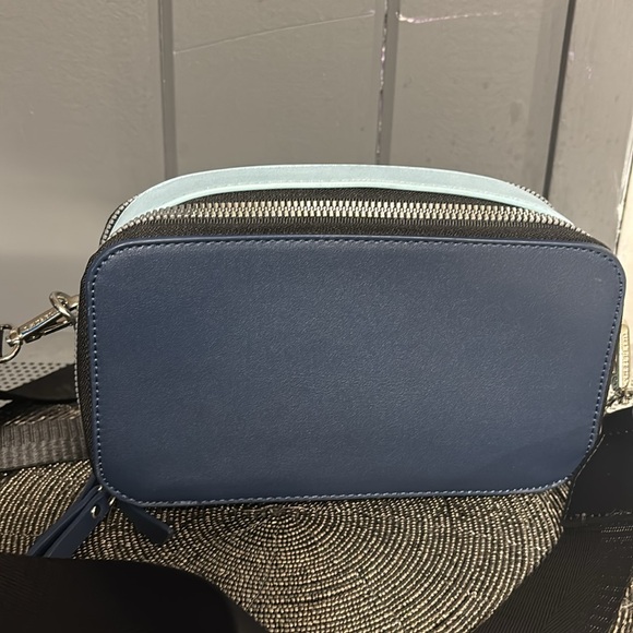 NWOT Like Dreams 2 Tone Blue Crossbody Bag - Picture 5 of 10